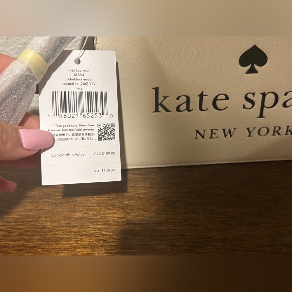 Kate Spade Cream and Black Clutch - Picture 2 of 9